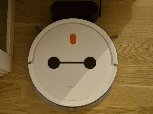 Yeux décoratifs pour aspirateur robot