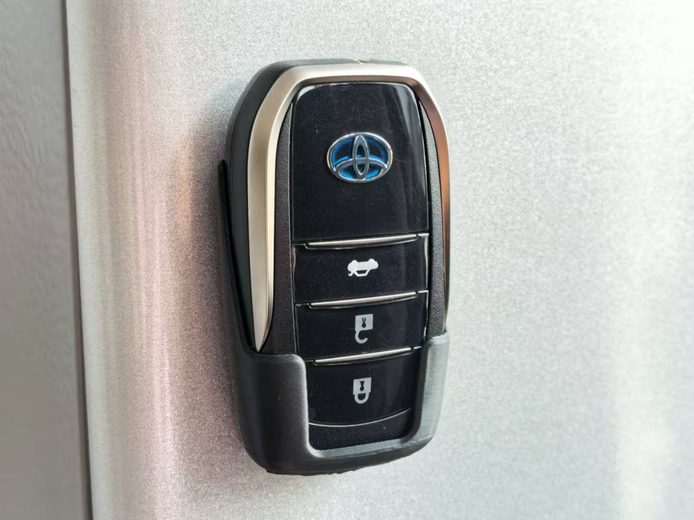 丰田车钥匙（鲎）磁吸收纳挂架 toyota remote shelf