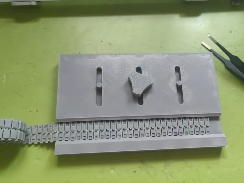 履带拼接器