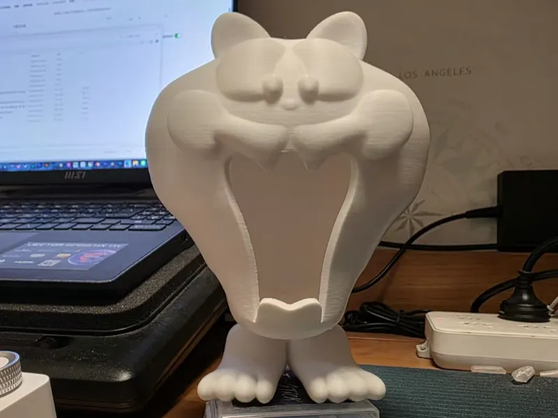 大嘴加菲猫