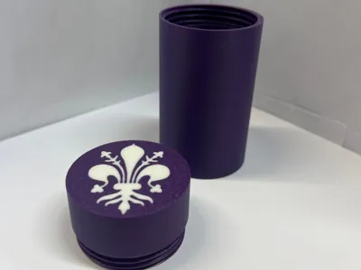Cylindrical box with Florentine lily