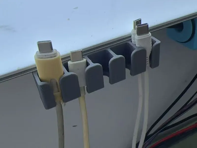 充电线挂钩