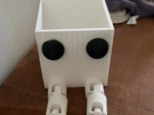 Flexi planter/pencil holder