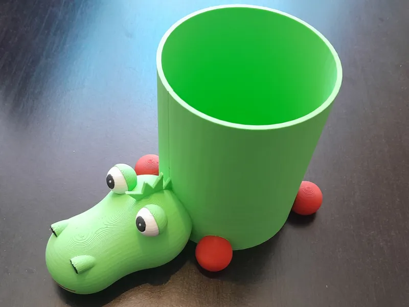 Dragon pen holder