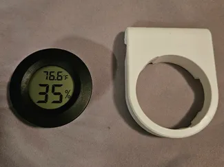 Hanging hygrometer holder for 8mm horizontal rod