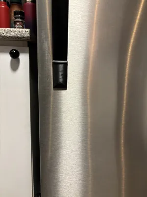 Frigidaire – Fridge/Freezer Door Handle End Cap