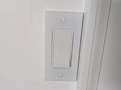 Narrow light switch cover