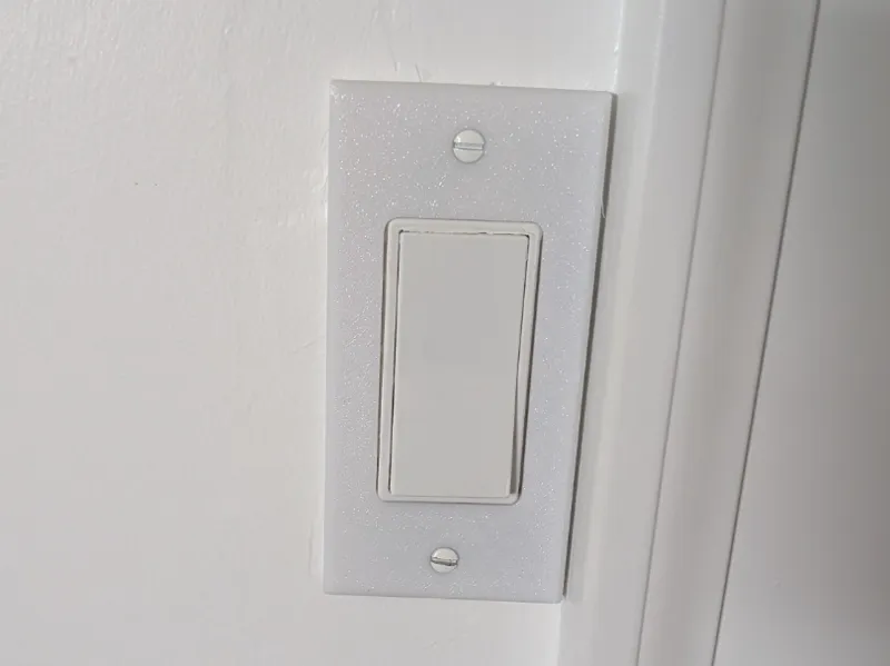 Narrow light switch cover
