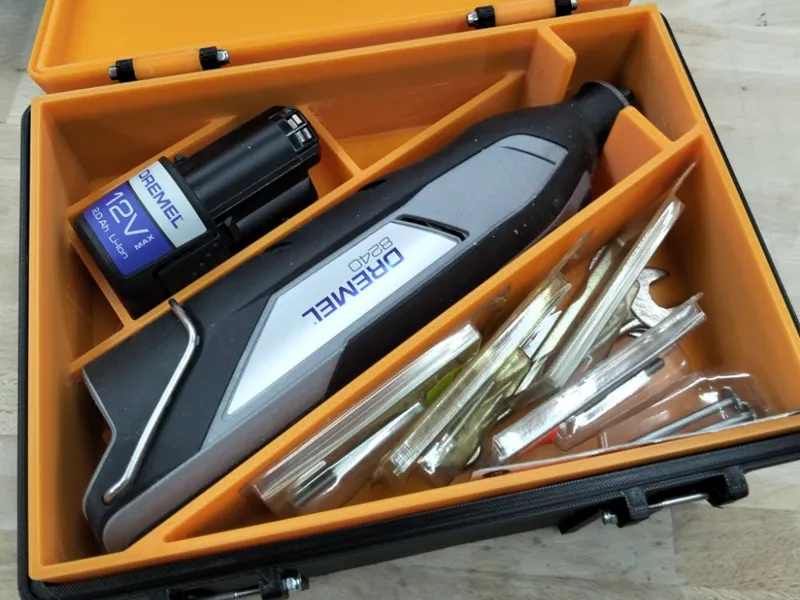 Dremel 8240 Box