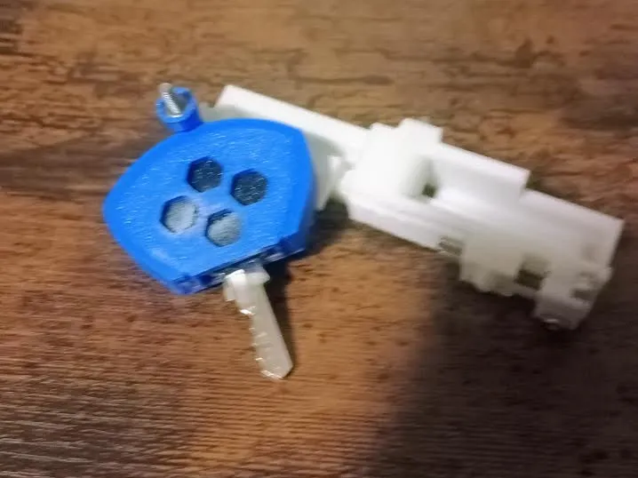universal spring loaded keg holder