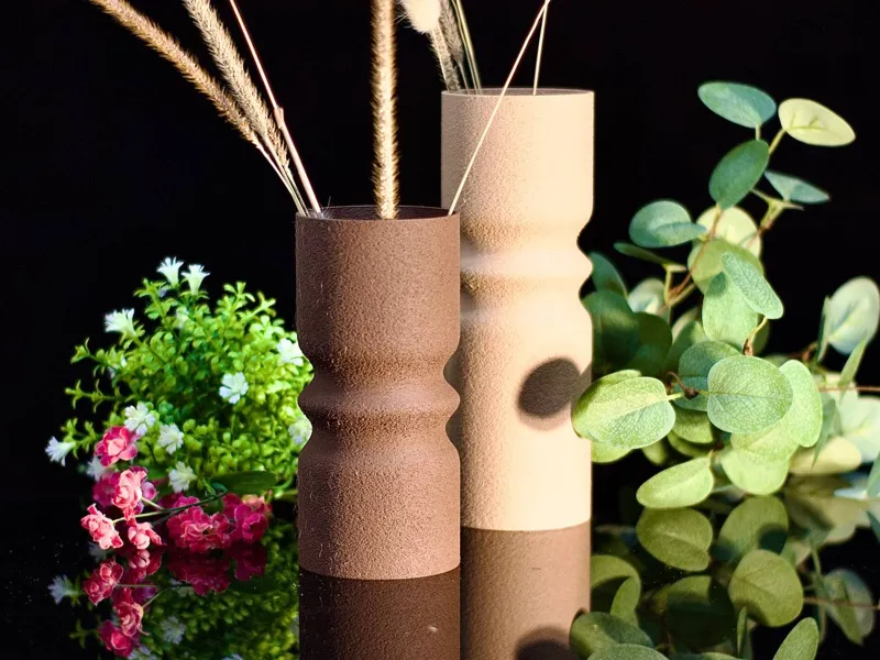 "Zen Column: a minimal Vase"