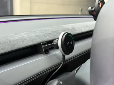 Produced by PDS Creation Bureau/Tesla Refresh Model 3/Model Y quick-release ball head mount