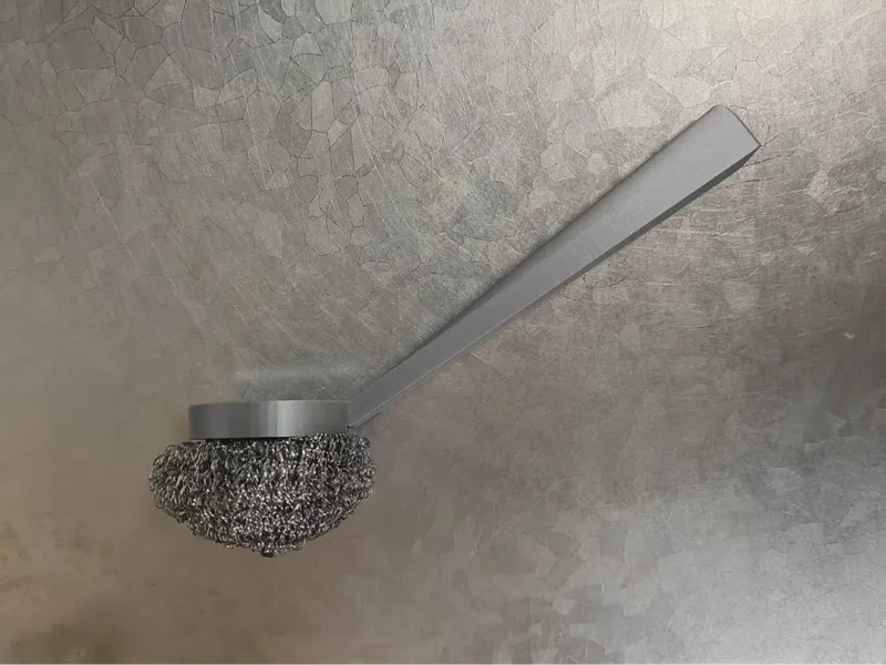 可替换钢丝刷柄 Replaceable wire brush handles