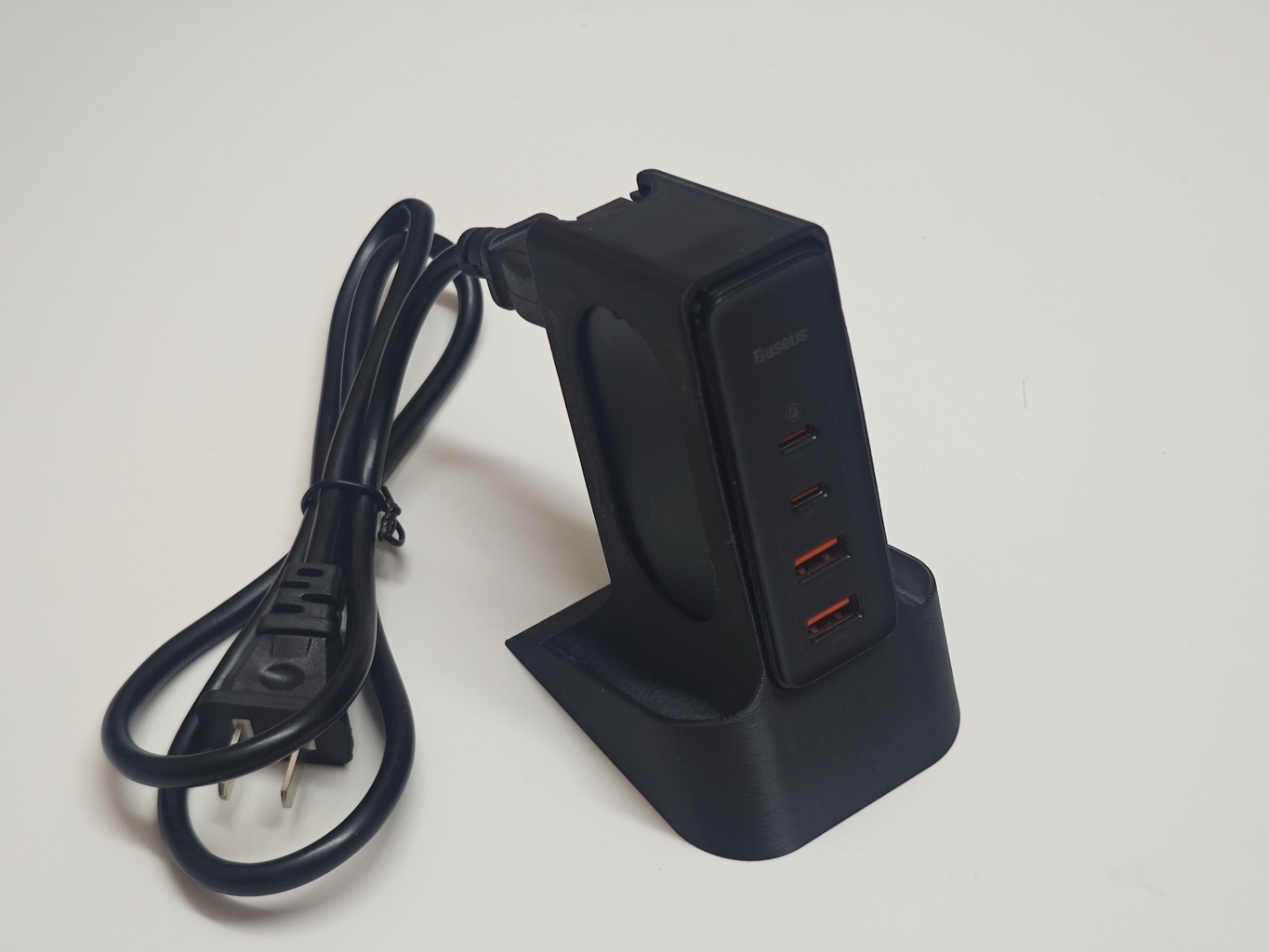 倍思2A2C充电器桌面底座