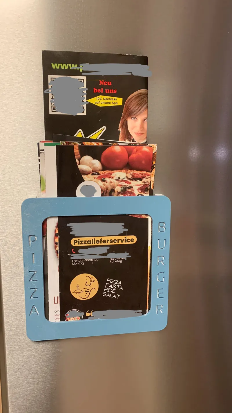 Magnetic fridge mount for delivery menus