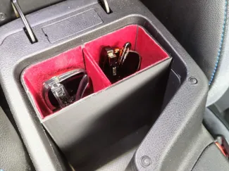 Nissan Leaf ZE1 Sunglasses holder