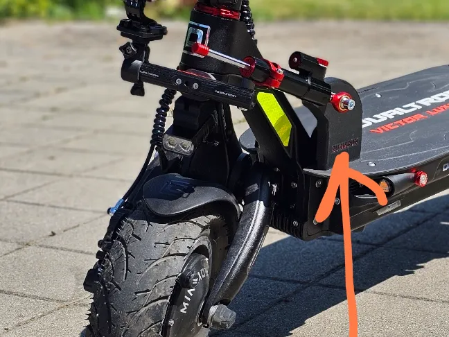 Dualtron Victor Steering Damper-Arm