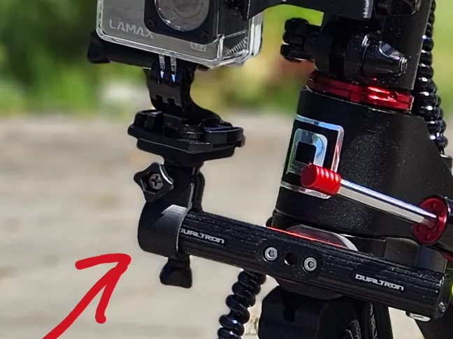 Action cam holder -to Dualtron Lightbar 