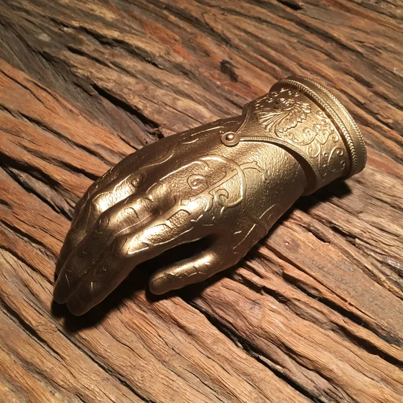 Kingslayer's Golden Hand - Game of Thrones