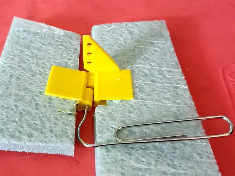 FOAMBOARD RC AIRPLANE HINGE