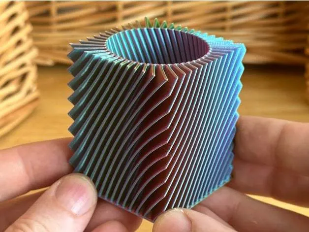 Fin Vases Square (With Hole) - Fixed