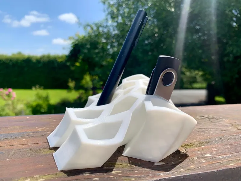 Flow - Desk Organiser