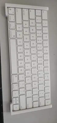 Apple Keyboard Wall Mount (New Style Keyboard)