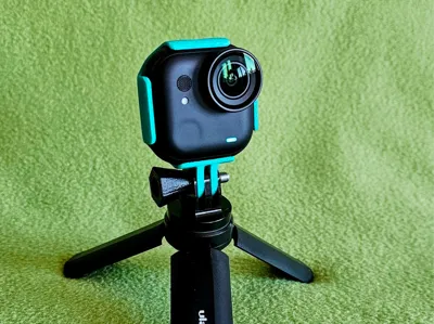 Insta360 GO Ultra camera