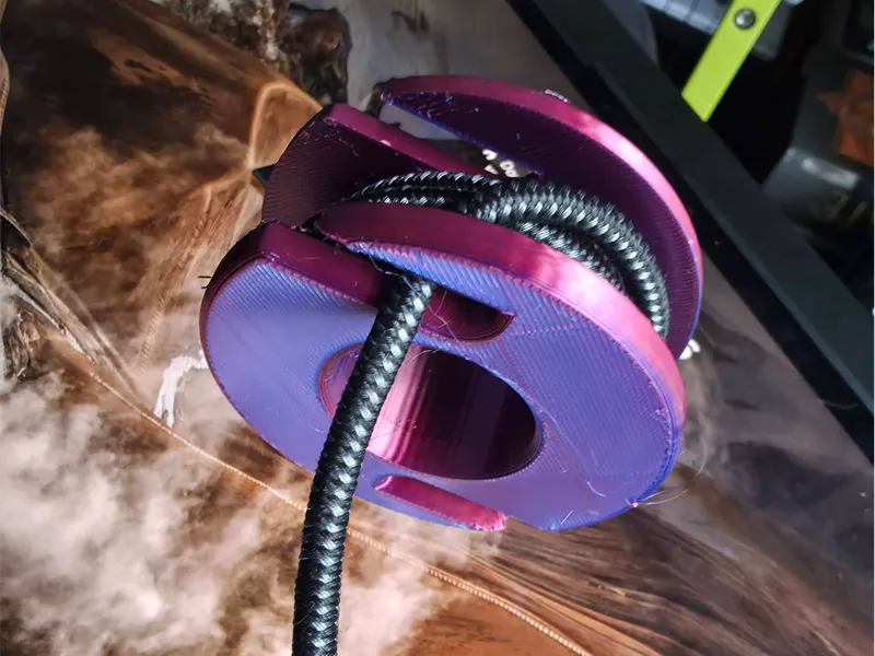Cable holder