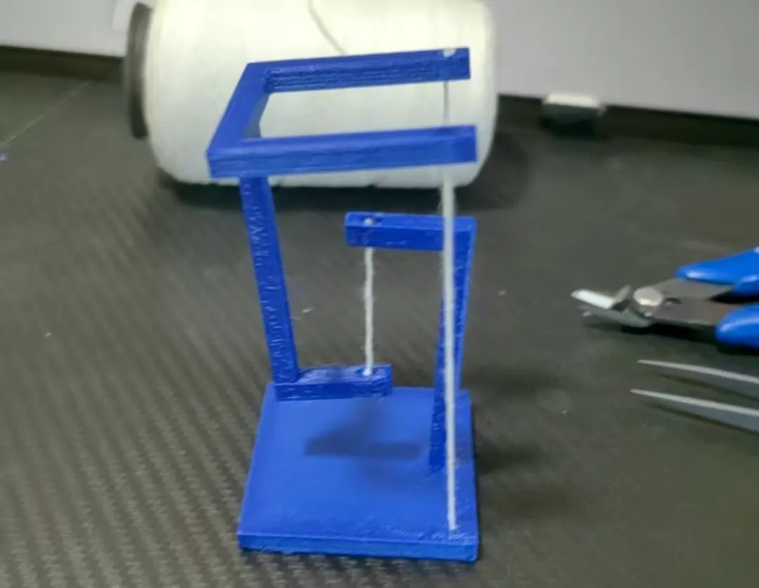 Drooping cantilever