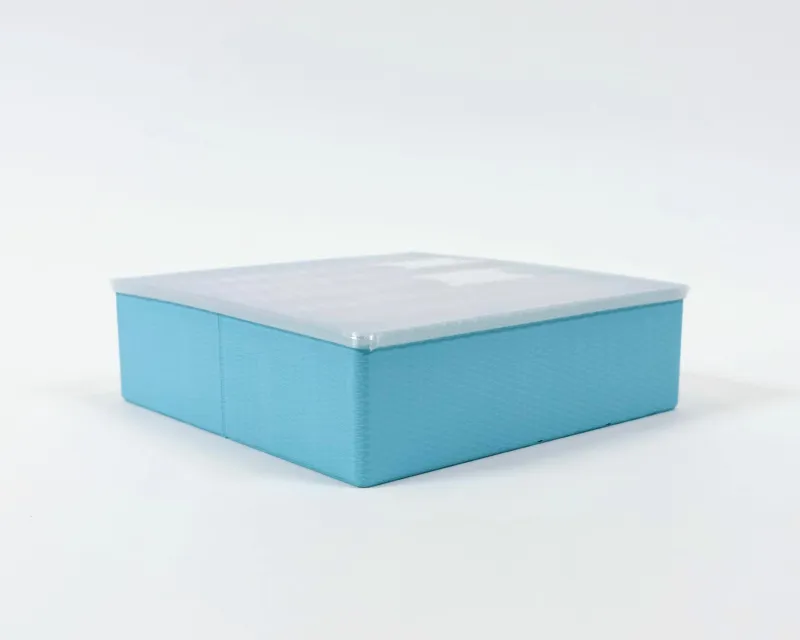 Embroidery spool box