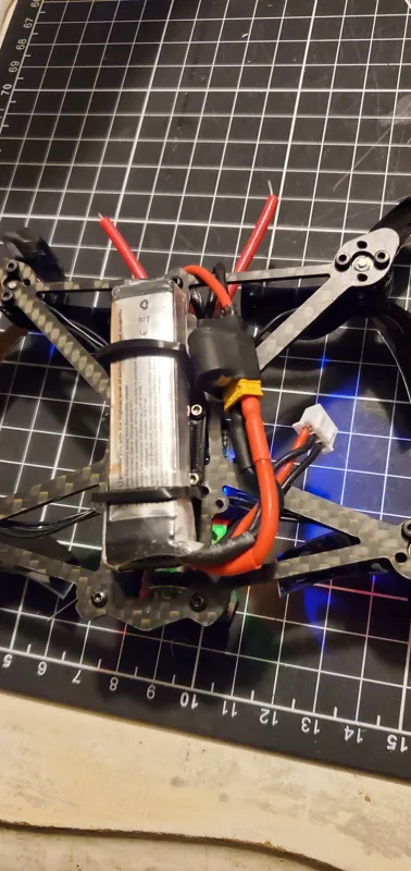 2S battery holder 16x16 mount