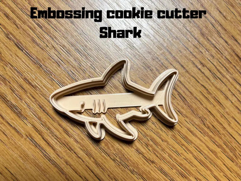 Embossing cookie cutter shark 