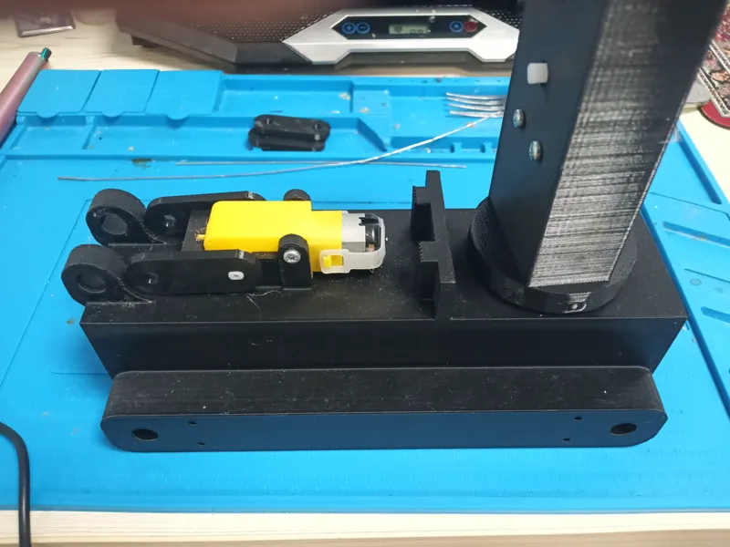 RC cart with a manipulator and a dump truck body