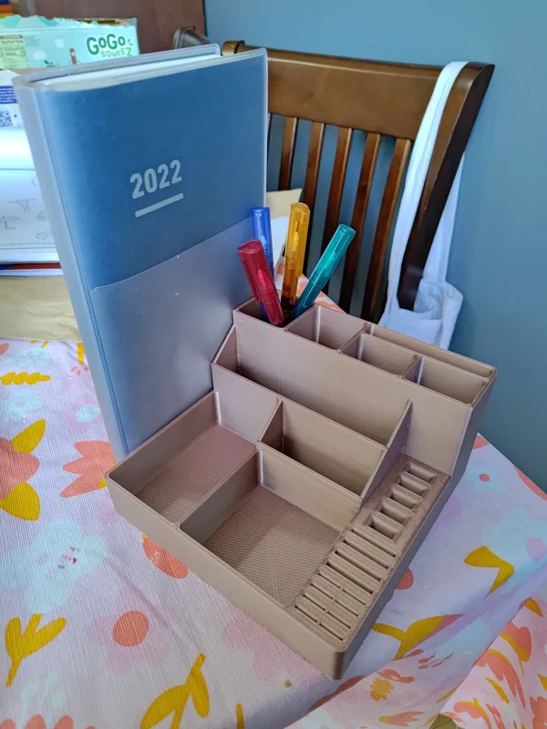 Desk Organizer with Planner Slot