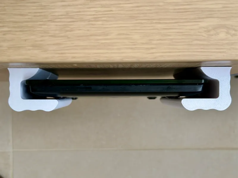 Customizable wavy kitchen scale holder