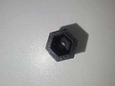 1/8 M17 WHEEL HEX ADAPTER