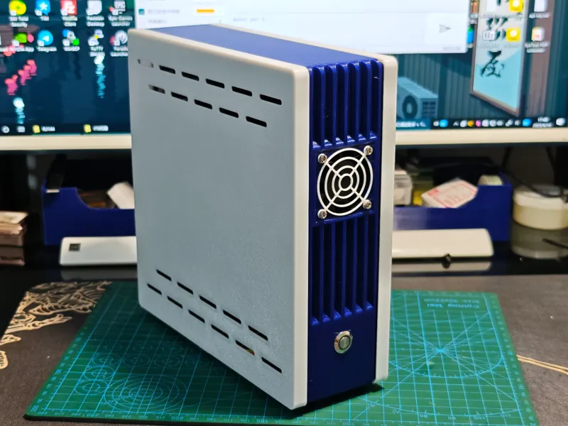 ITX抽拉式桌面机箱