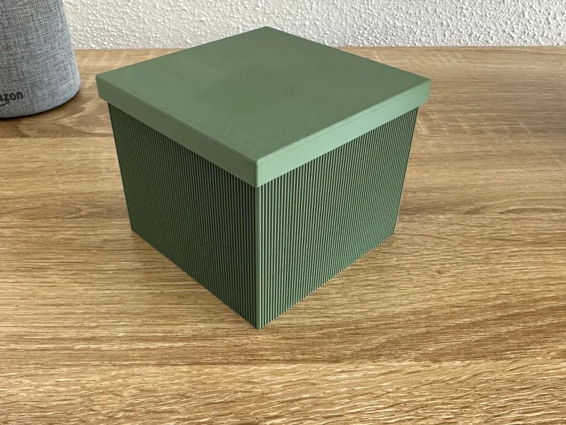 Box incl. cover - Box inkl. Deckel- 90x90x75mm