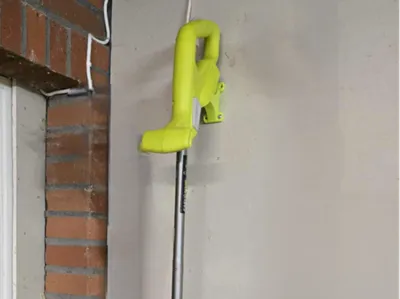Ryobi grass trimmer holder ver 2