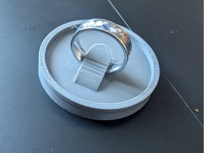 Small Ring Holder - Free 3D Print Model - MakerWorld