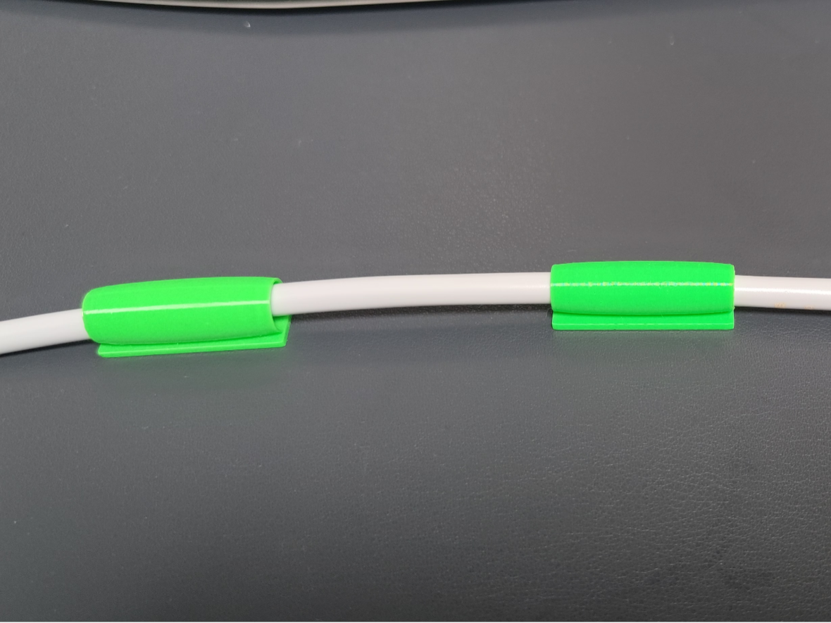 6mm和7mm的电源线穿线孔理线器