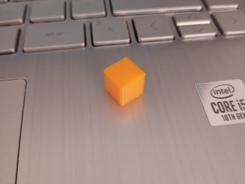 Cubo de prueba con letra arriba