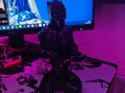 black panther phone/controller stand