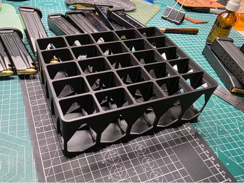 Mag holder up to 25 parts
