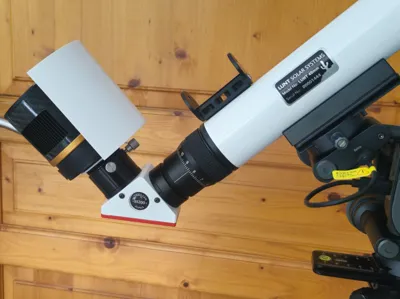 Universal Sunshade for Astronomy Cameras