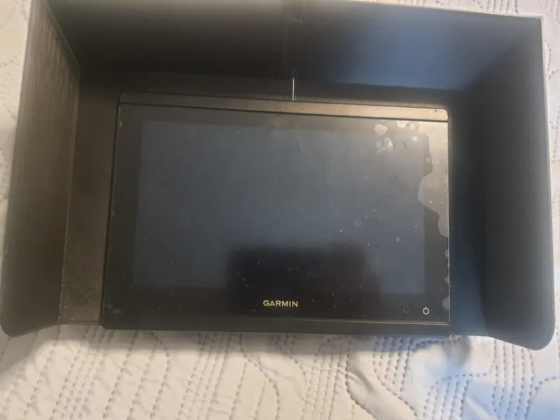 Garmin 923xsv sun shade visor