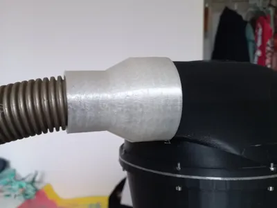 Vacuum hose adapter