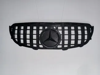 Parrilla Mercedes-Benz