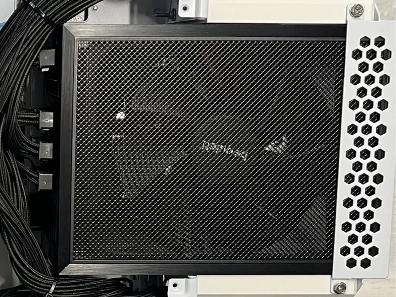 LianLi O11 Vision Compact PSU extension bracket